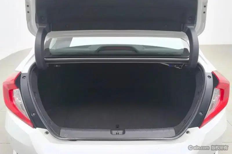 2016 Civic 220TURBO Manual Deluxe Edition — миниатюра 23
