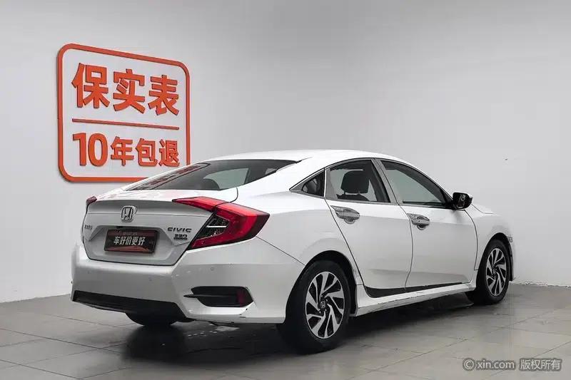 2016 Civic 220TURBO Manual Deluxe Edition — миниатюра 4