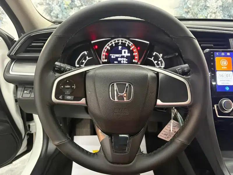 2016 Civic 180TURBO CVT Comfort Edition — миниатюра 12