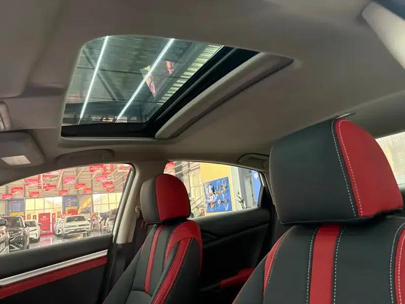 2016 Civic 180TURBO CVT Comfort Edition — миниатюра 15
