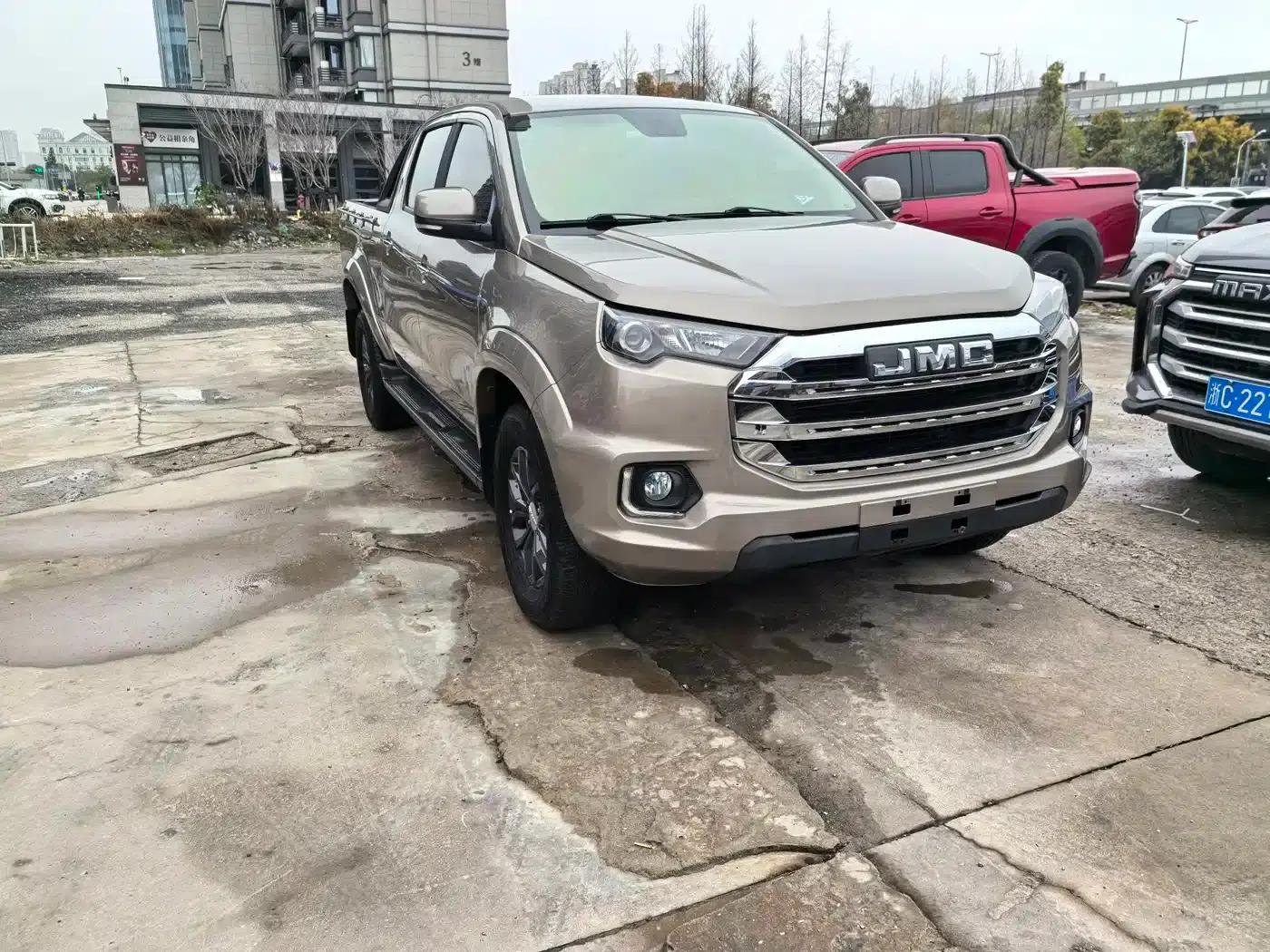 Yuhu 7 2022 2.0T Automatic Diesel 2WD Comfort Edition Long Wheelbase — миниатюра 3