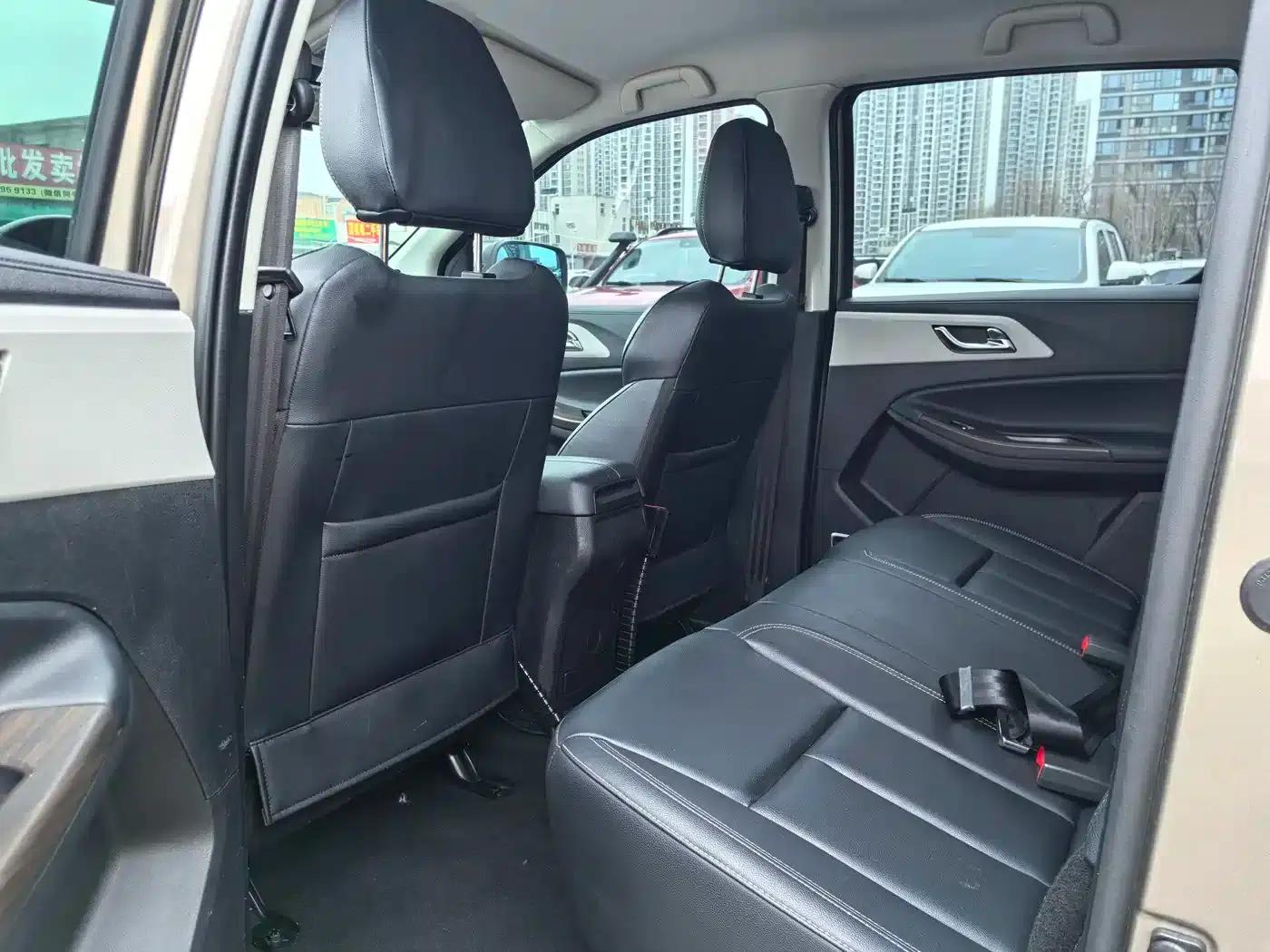 Yuhu 7 2022 2.0T Automatic Diesel 2WD Comfort Edition Long Wheelbase — миниатюра 10