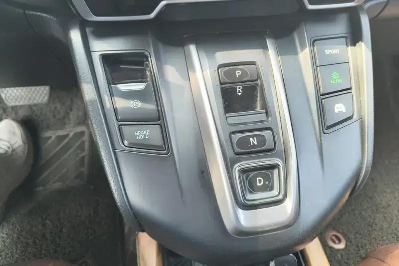 Honda CR-V 2017 Hybrid 2.0L Pure Comfort Edition — миниатюра 15
