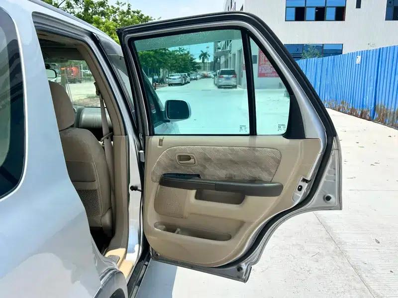 Honda CR-V 2005 2.0L Automatic — миниатюра 16