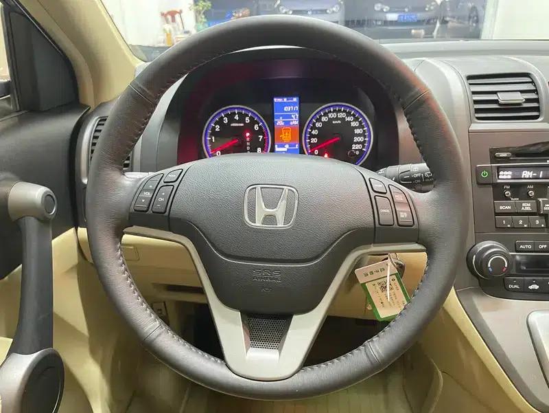 Honda CR-V 2010 2.4L Automatic 4WD Luxury Edition — миниатюра 17