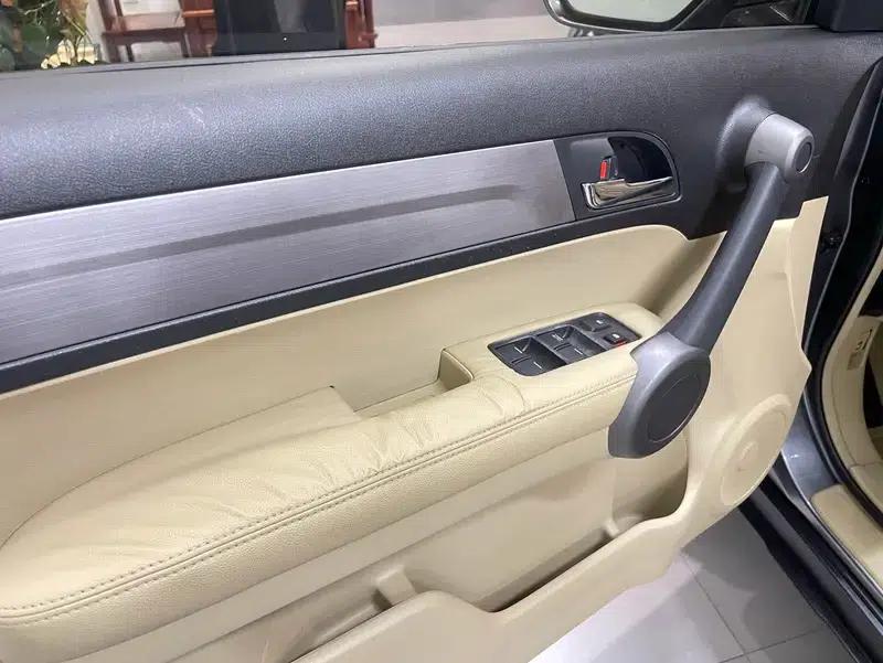 Honda CR-V 2010 2.4L Automatic 4WD Luxury Edition — миниатюра 26