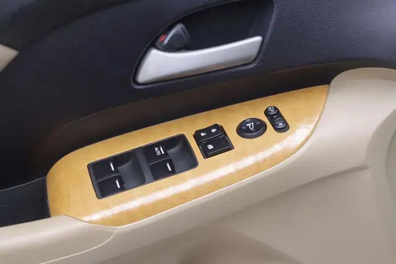 2011 Honda Odyssey 2.4L Luxury Edition — миниатюра 14
