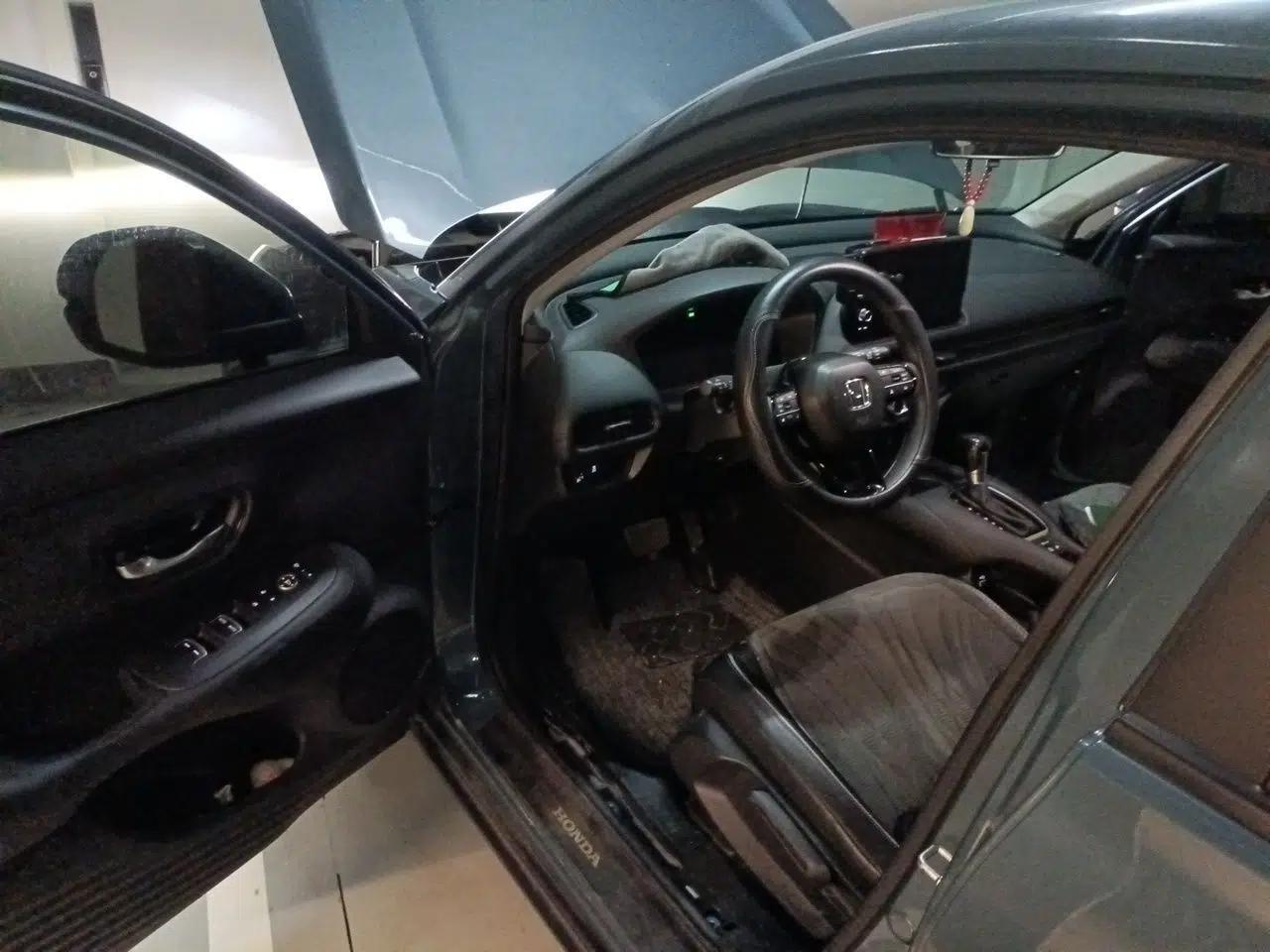 Honda ZR-V 2023 1.5T CVT Tech Edition — миниатюра 16