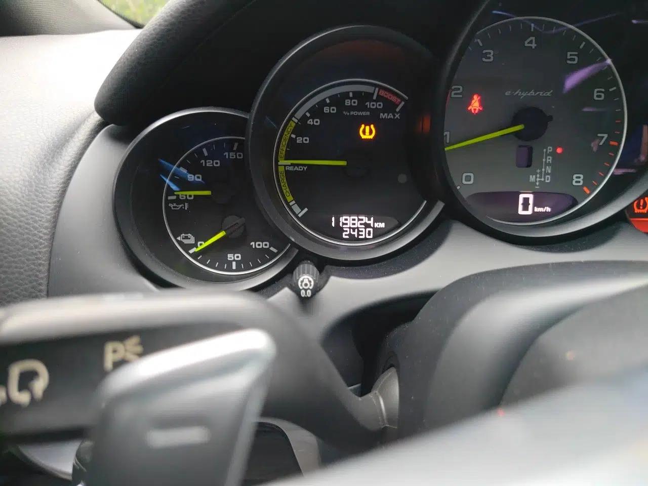 Porsche Cayenne E-Hybrid 2016 Cayenne S E-Hybrid 3.0T — миниатюра 12