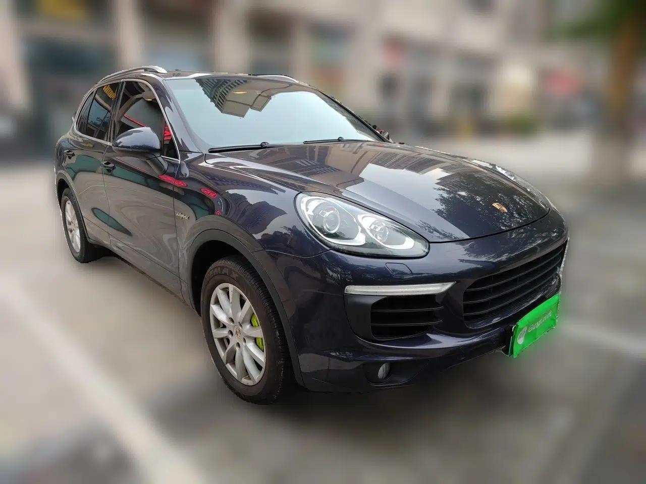 Porsche Cayenne E-Hybrid 2016 Cayenne S E-Hybrid 3.0T — миниатюра 3