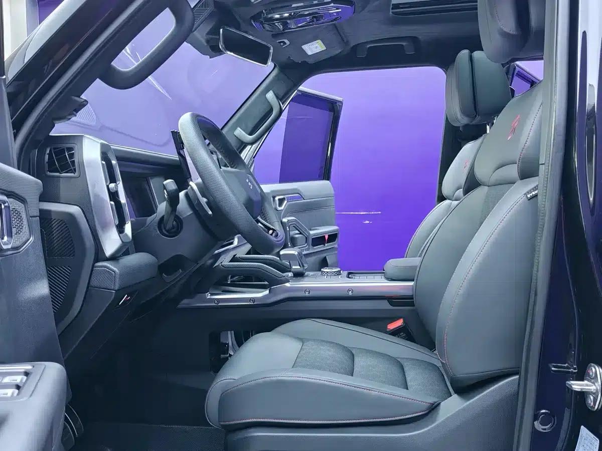 Jetour Traveler 2025 2.0T Automatic 4WD 200,000th Anniversary Edition — миниатюра 8