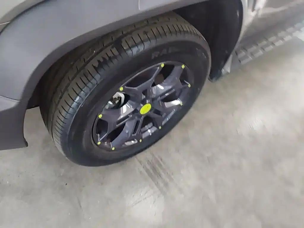 Jetour Traveler 2023 2.0T 4WD Adventure PRO — миниатюра 23