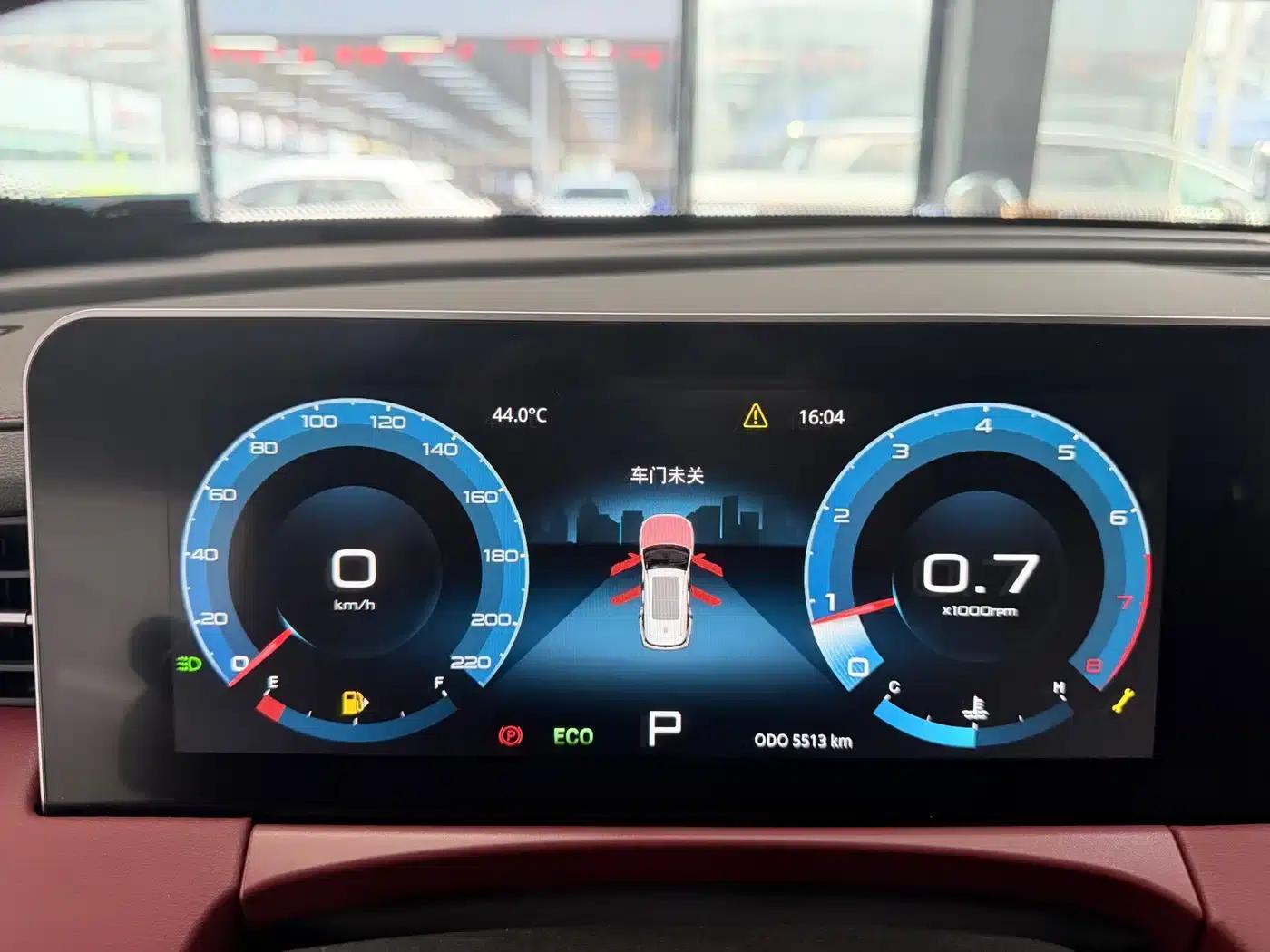 Jetour X70 PLUS 2023 1.5T DCT Warrior PLUS 5-seater — миниатюра 12