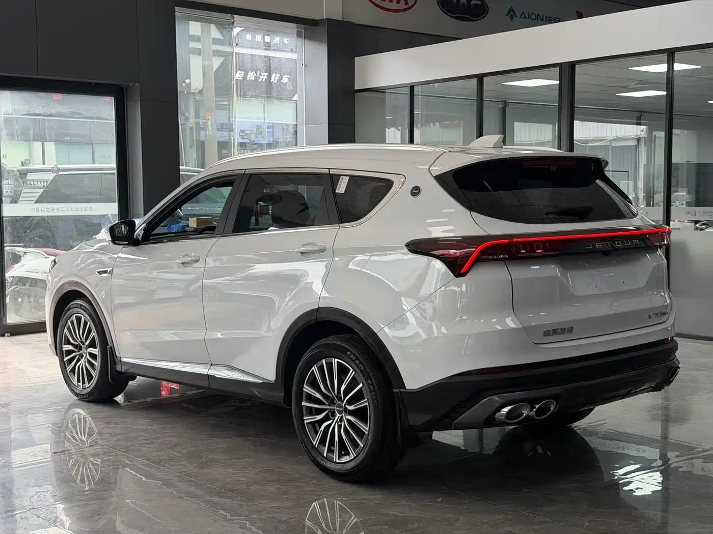 Jetour X70 PLUS 2023 1.5T DCT Warrior PLUS 5-seater — миниатюра 14