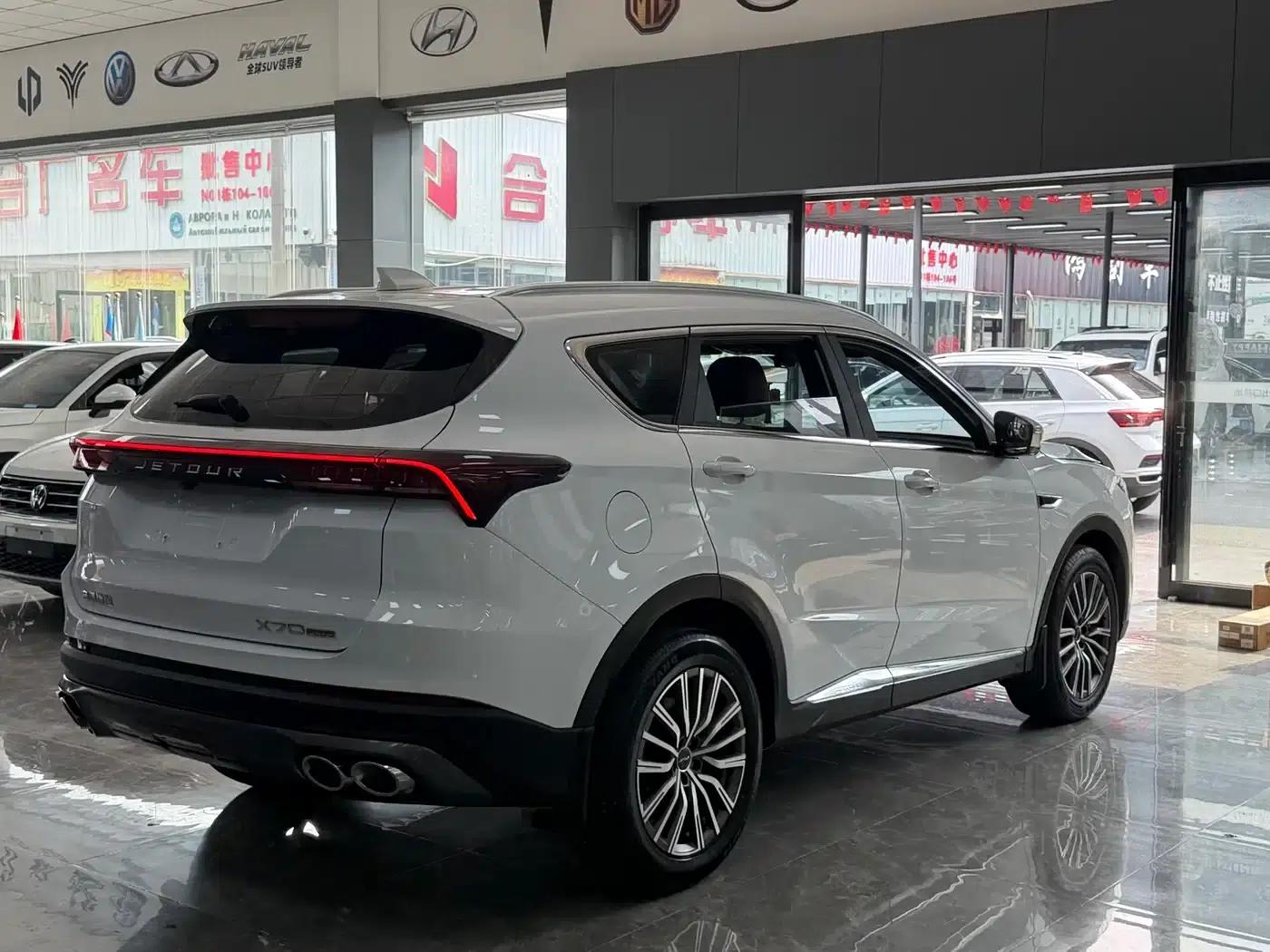 Jetour X70 PLUS 2023 1.5T DCT Warrior PLUS 5-seater — миниатюра 16