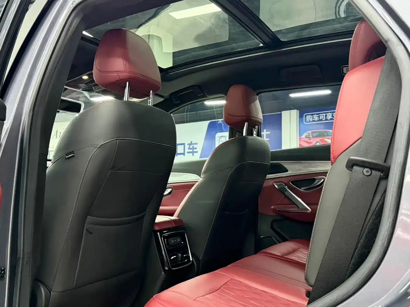 Jetour X70 PLUS 2023 1.5T DCT Warrior PLUS 7-seater — миниатюра 17