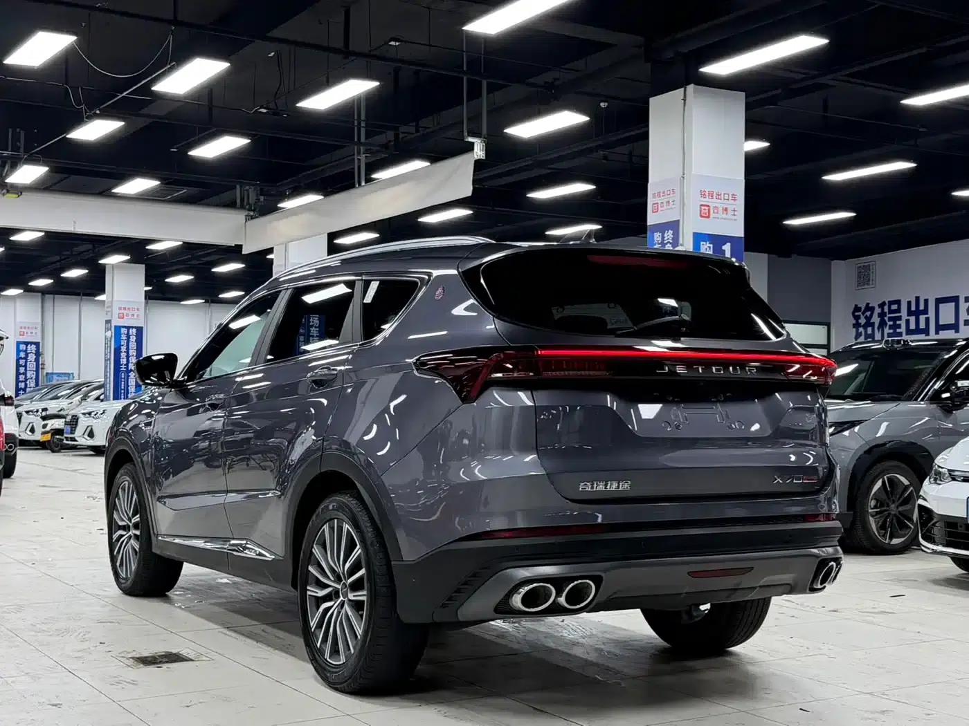 Jetour X70 PLUS 2023 1.5T DCT Warrior PLUS 7-seater — миниатюра 4