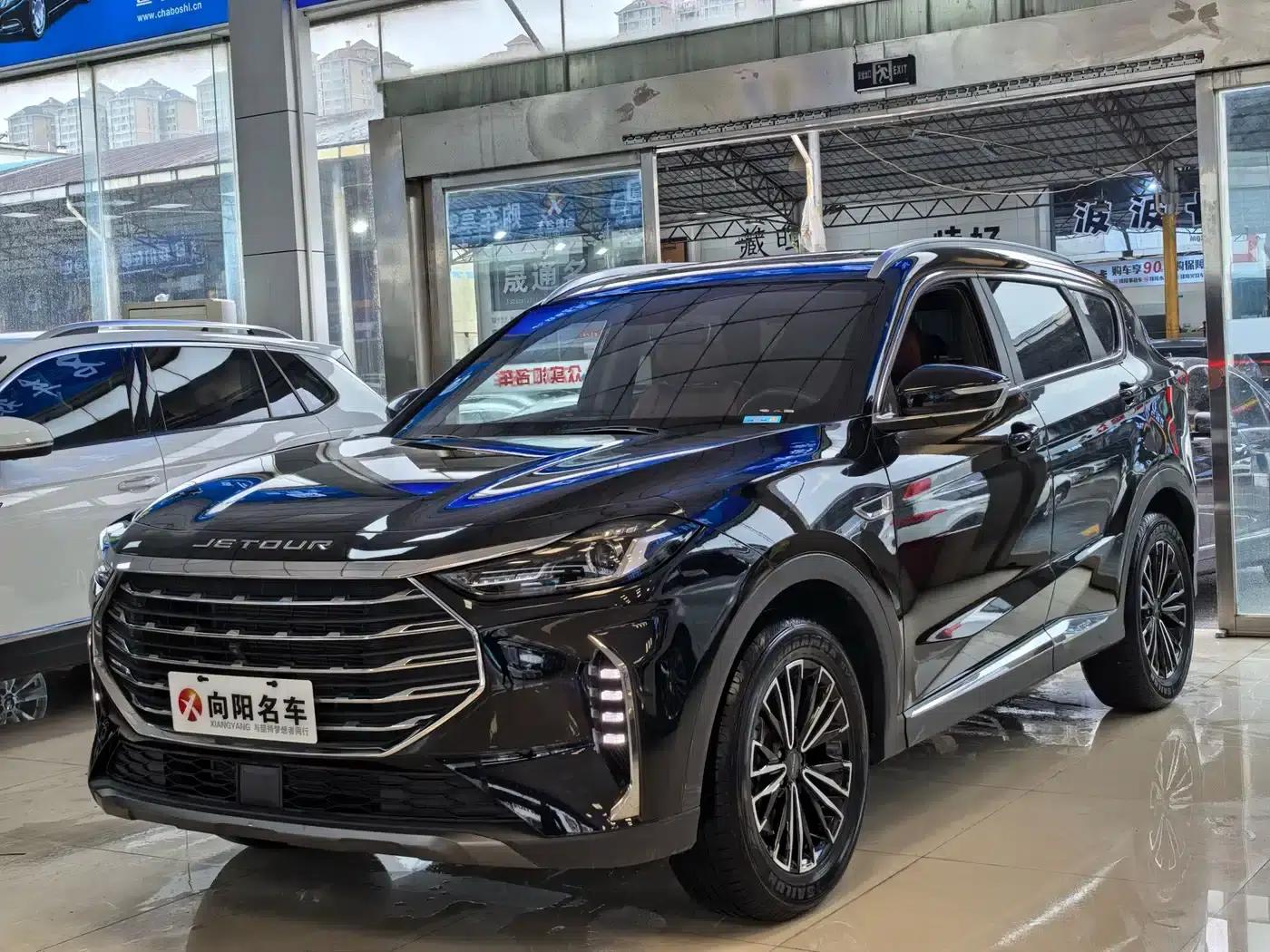 Jetour X70 PLUS 2021 Facelift 1.5T DCT Mountain PRO 7-Seater — миниатюра 1