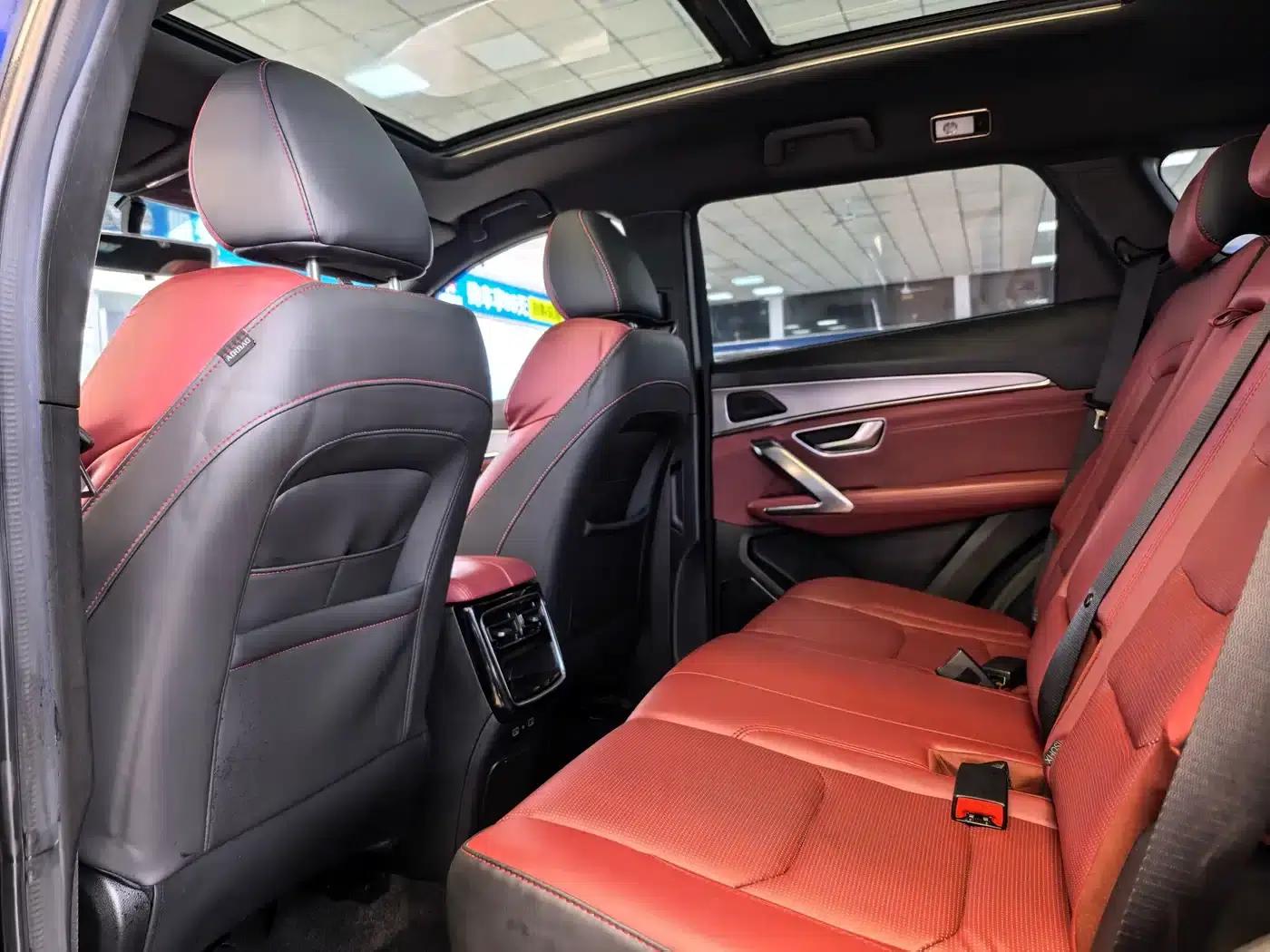 Jetour X70 PLUS 2021 Facelift 1.5T DCT Mountain PRO 7-Seater — миниатюра 11