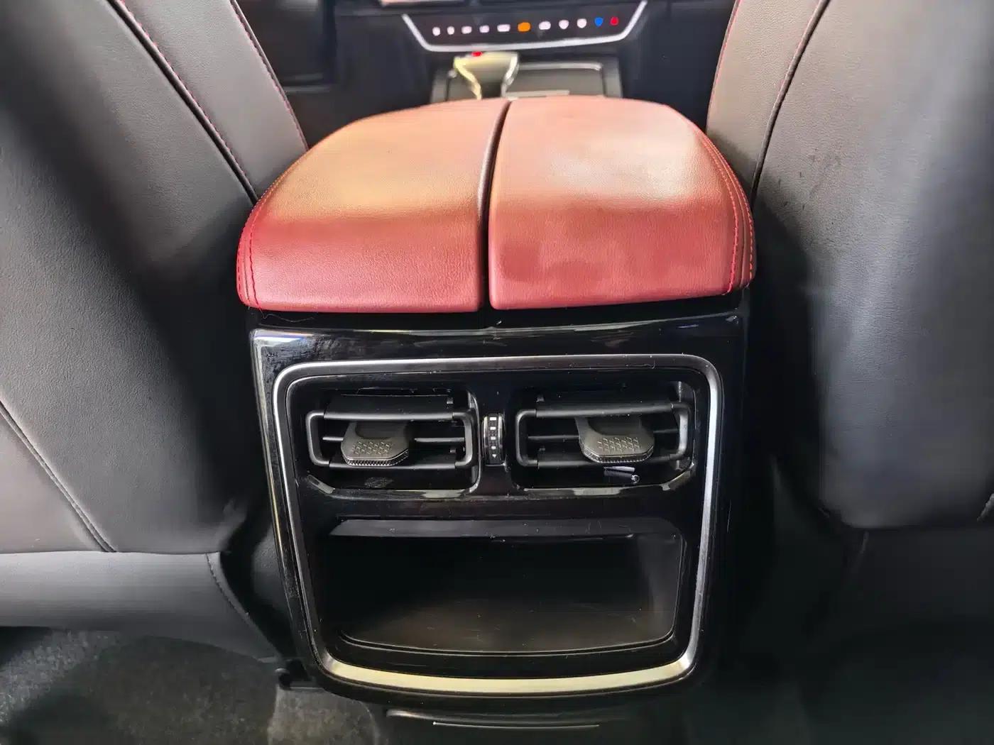 Jetour X70 PLUS 2021 Facelift 1.5T DCT Mountain PRO 7-Seater — миниатюра 12