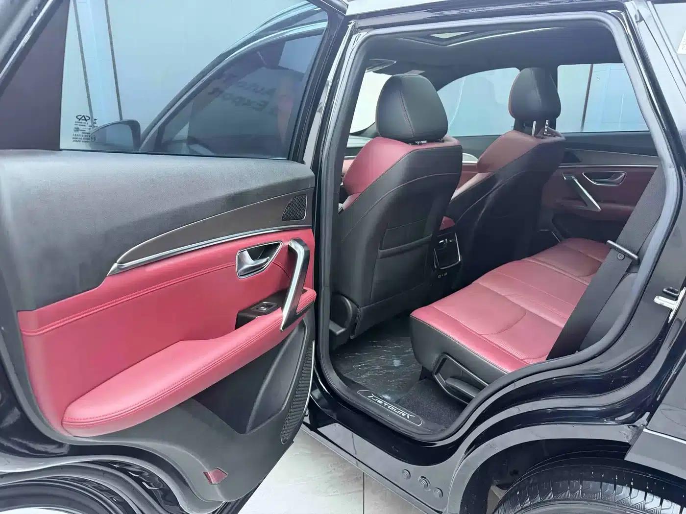 Jetour X70 PLUS 2023 1.5T DCT Warrior PLUS 5-seater — миниатюра 15