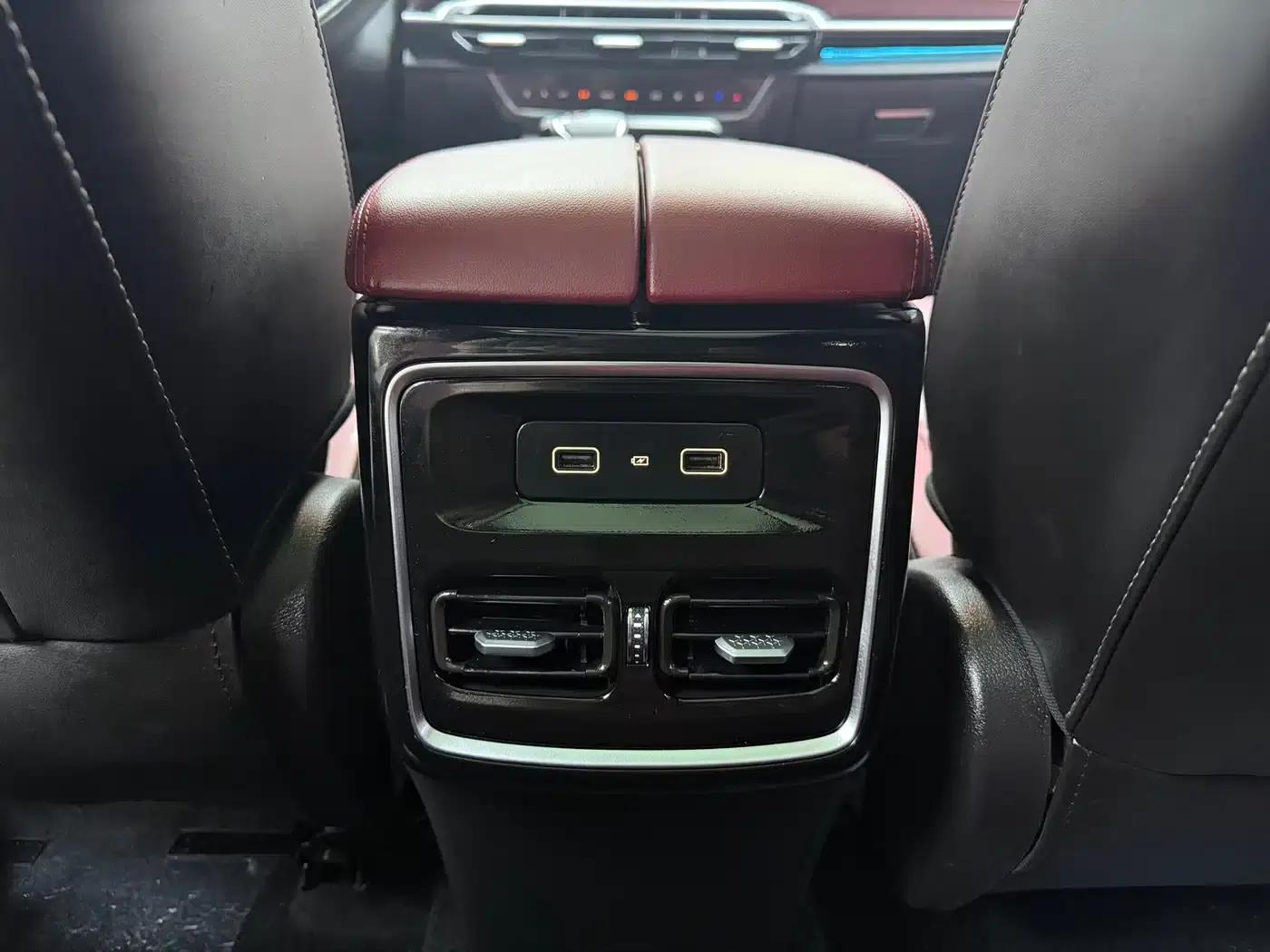 Jetour X70 PLUS 2023 1.5T DCT Warrior PLUS 5-seater — миниатюра 16