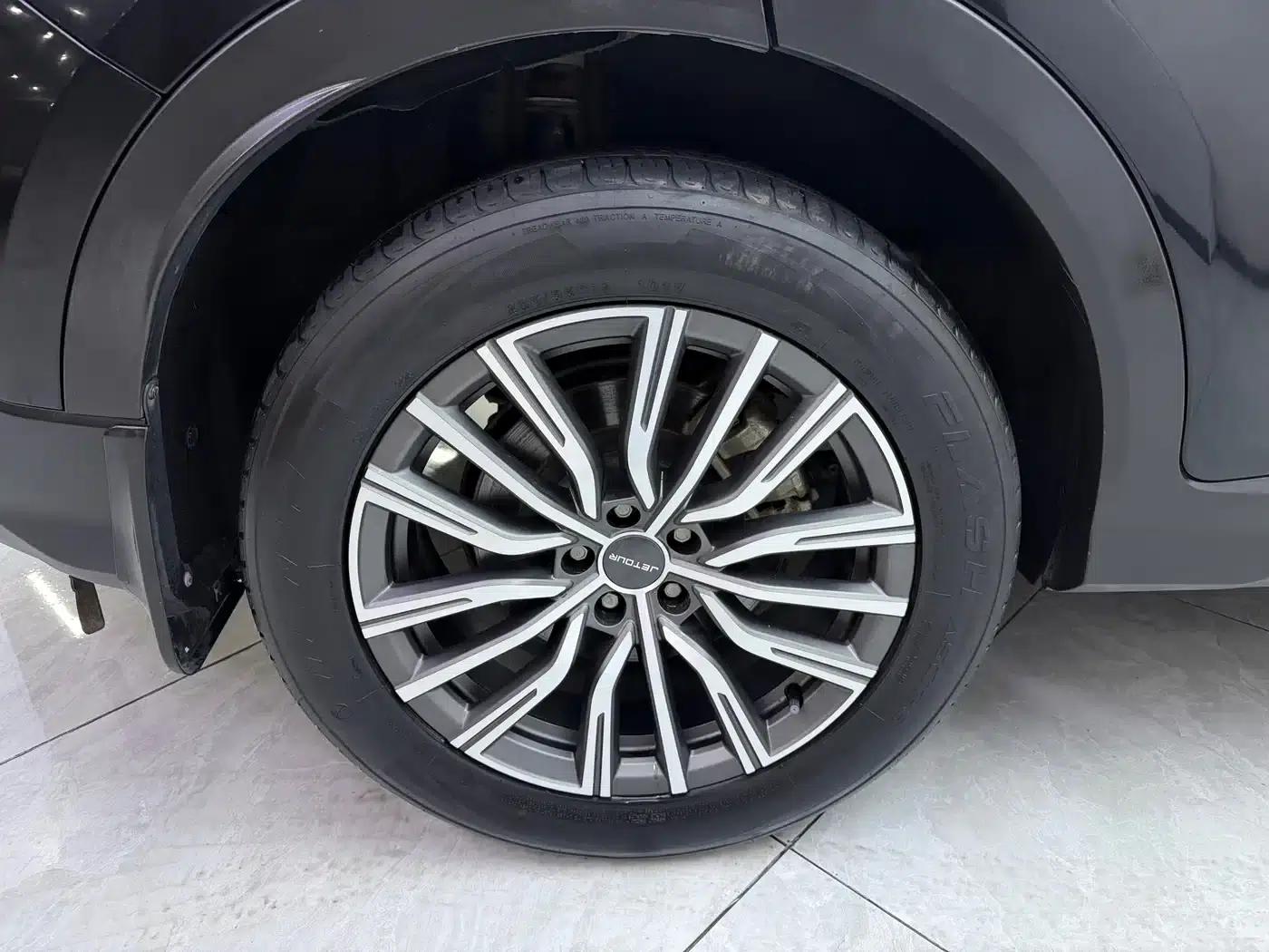 Jetour X70 PLUS 2023 1.5T DCT Warrior PLUS 5-seater — миниатюра 22