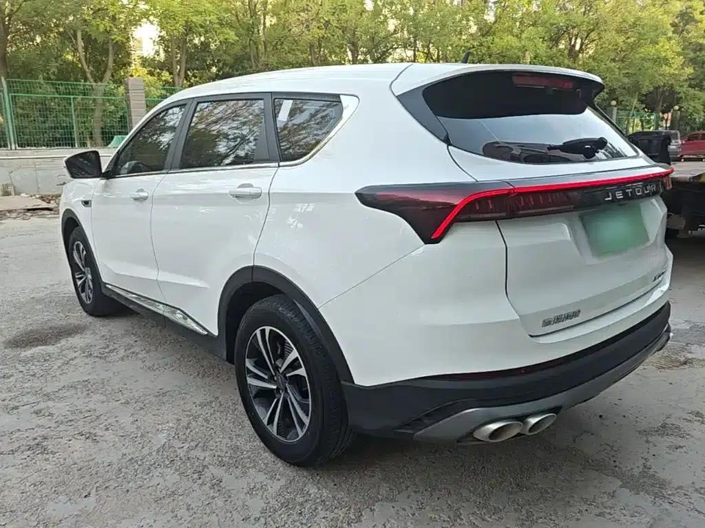 Jetour X70 PLUS 2021 1.5T Manual 5-Seater — миниатюра 5