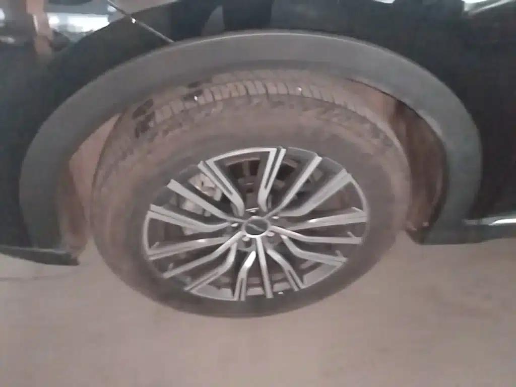 Jetour X70 PLUS 2023 1.5T DCT Warrior PLUS 5-seater — миниатюра 23
