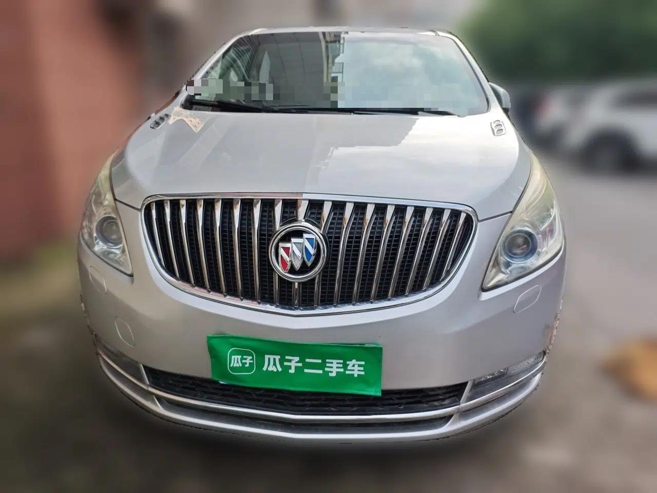 Buick GL8 2014 3.0L XT Luxury Business Flagship Edition — миниатюра 2