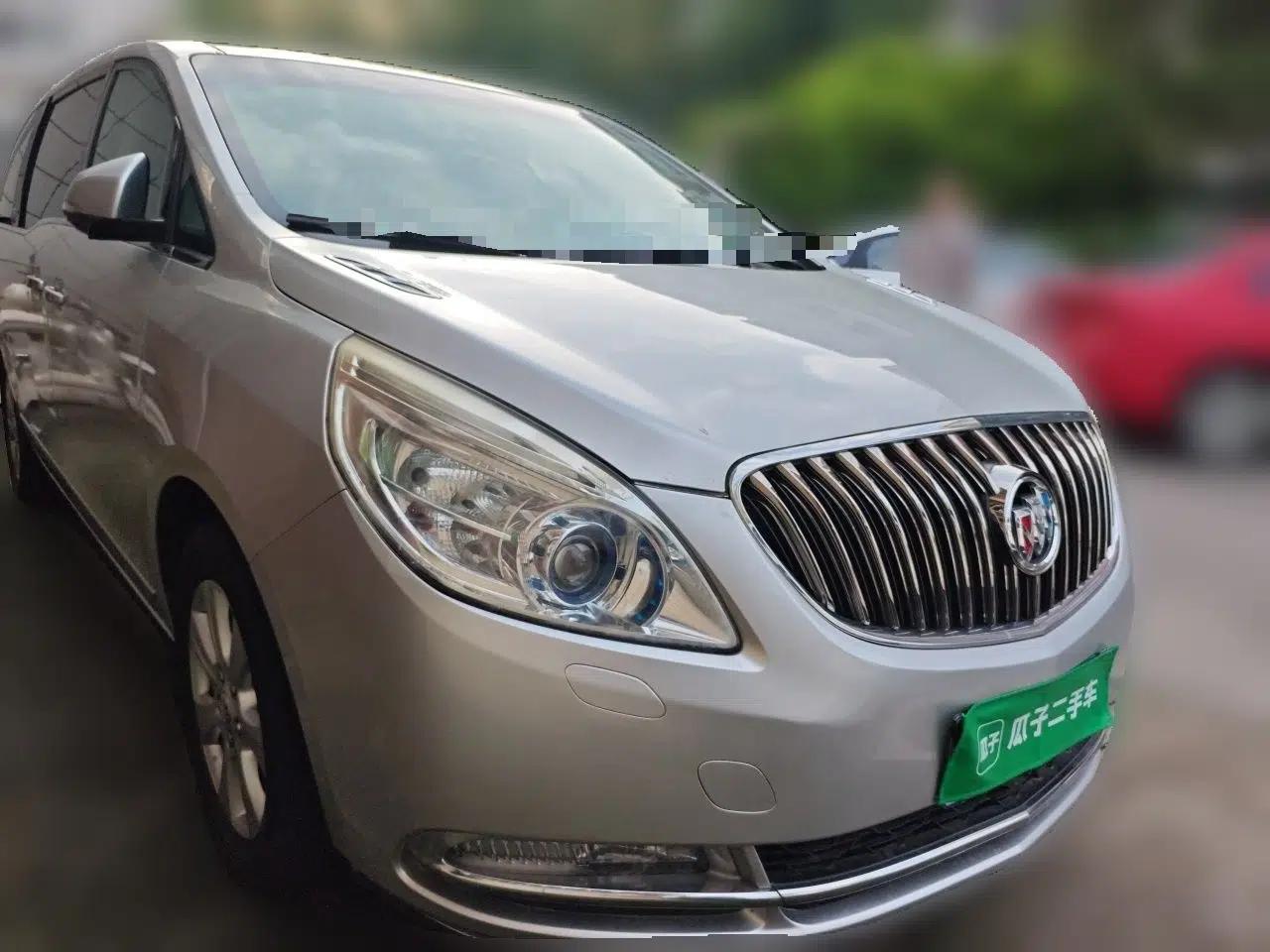 Buick GL8 2014 3.0L XT Luxury Business Flagship Edition — миниатюра 3