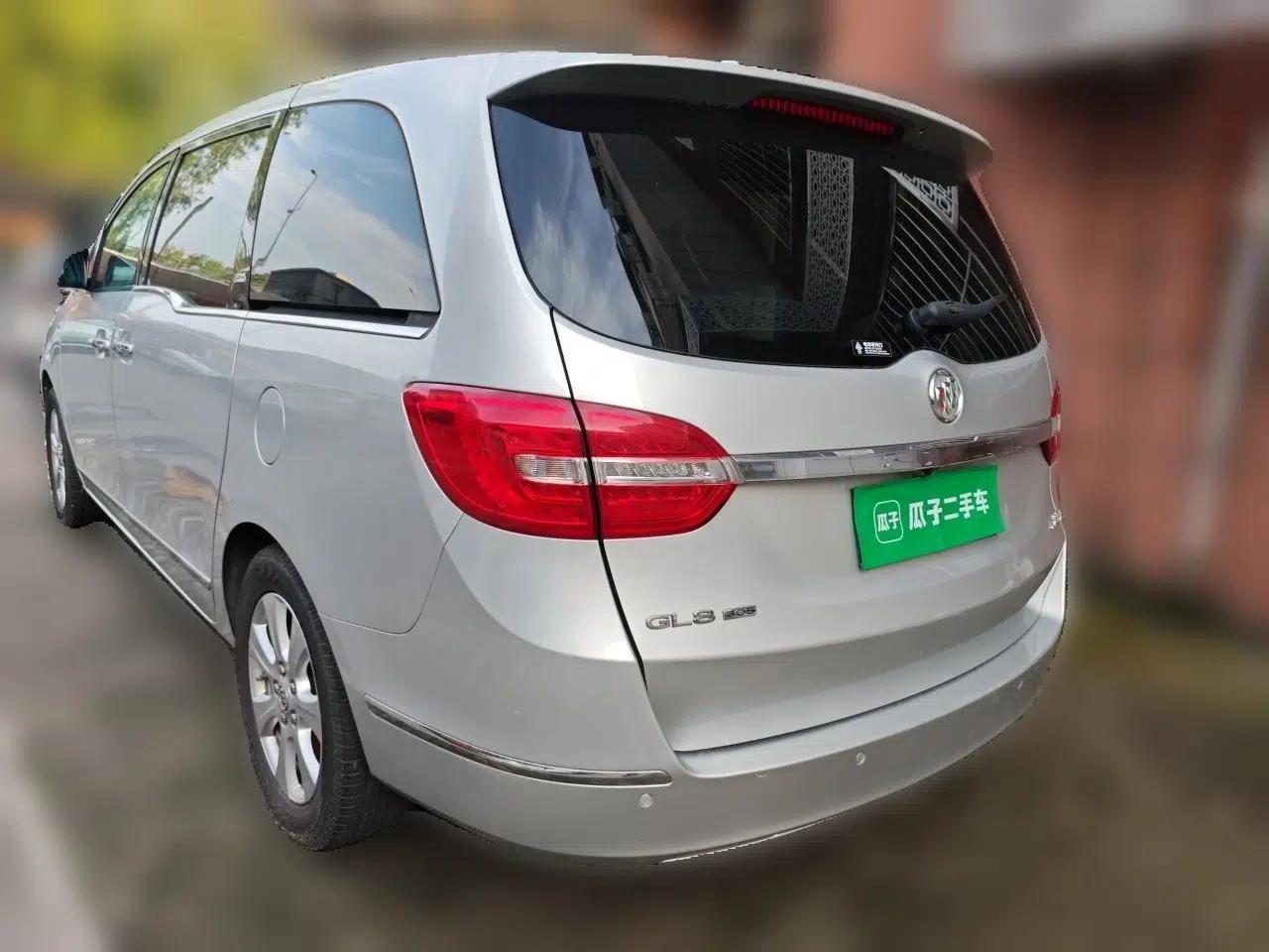 Buick GL8 2014 3.0L XT Luxury Business Flagship Edition — миниатюра 4