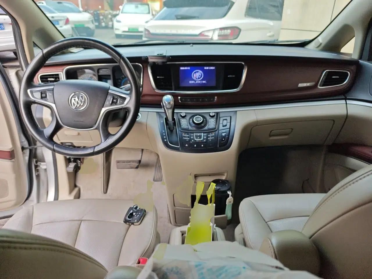 Buick GL8 2014 3.0L XT Luxury Business Flagship Edition — миниатюра 9