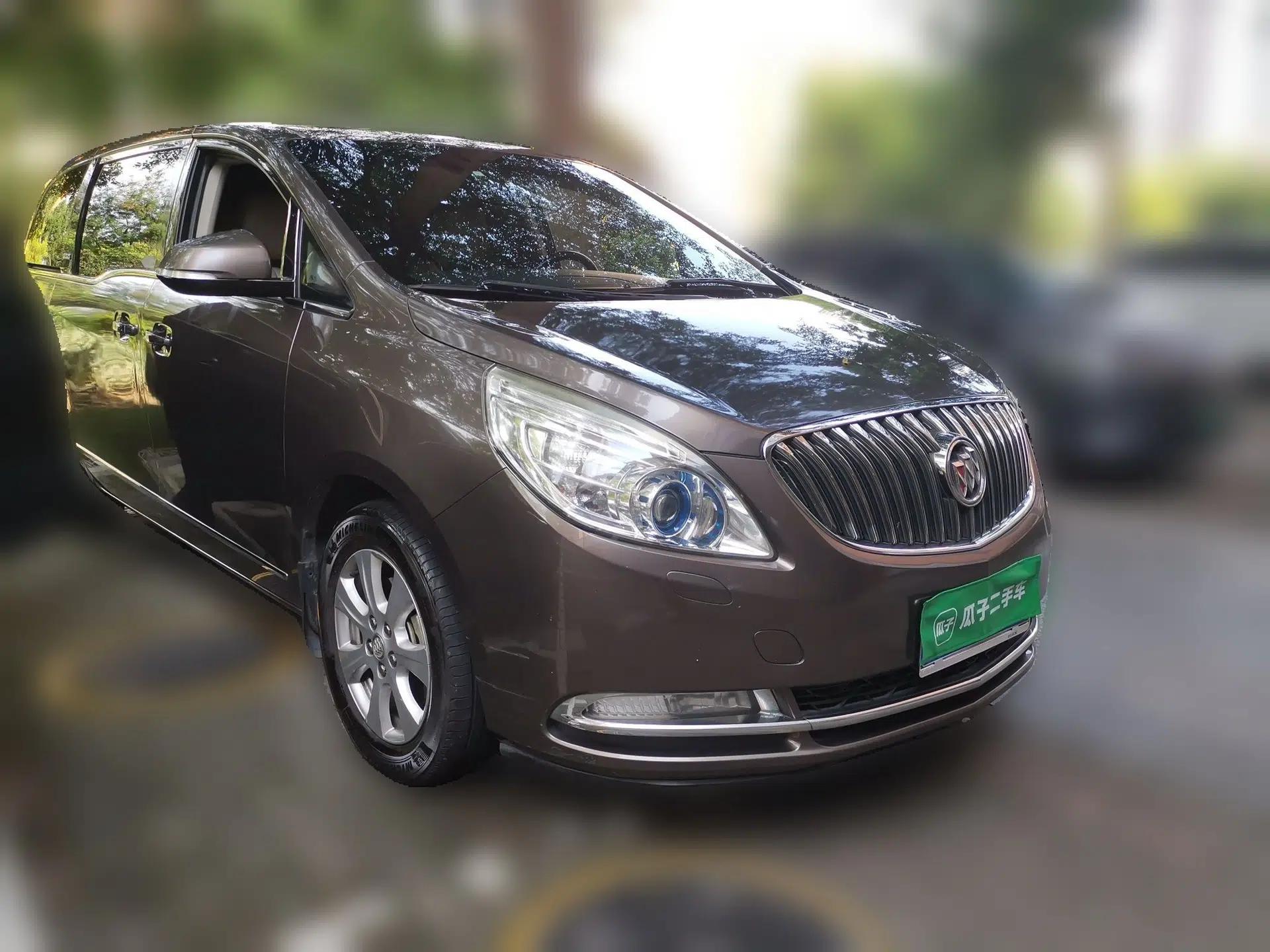 Buick GL8 2014 3.0L XT Luxury Business Flagship Edition — миниатюра 3
