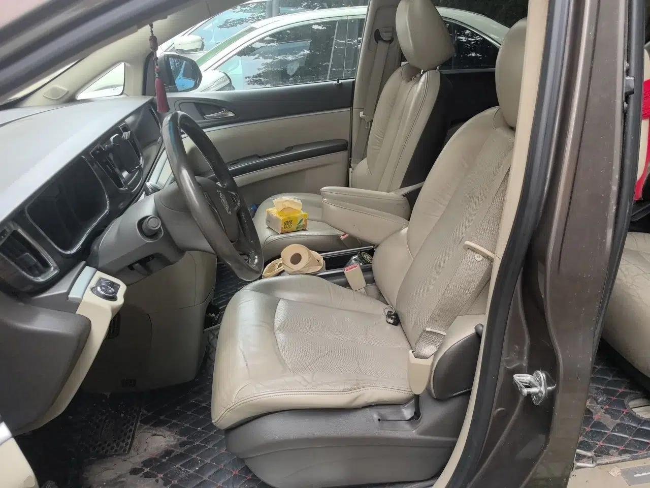 Buick GL8 2011 3.0L GT Luxury Business Haoya Edition — миниатюра 15