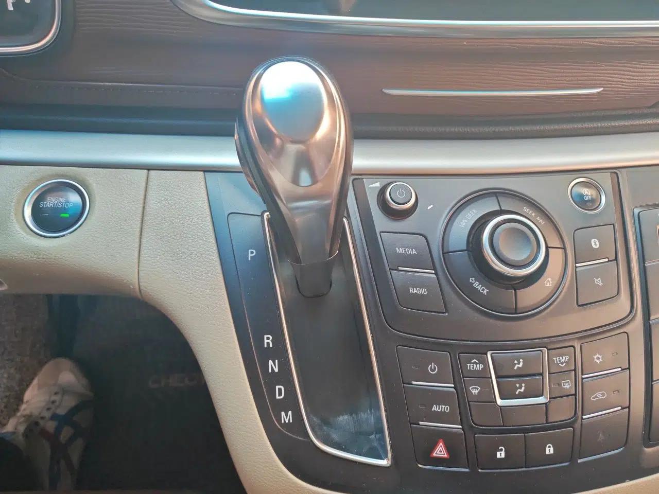 Buick GL8 2017 25S Comfort Version China V Standard — миниатюра 14