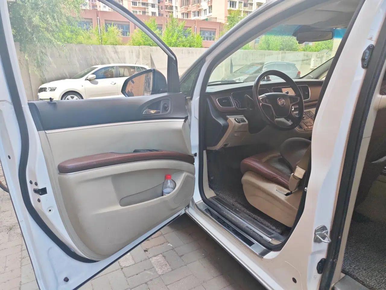 Buick GL8 2017 25S Comfort Version China V Standard — миниатюра 16