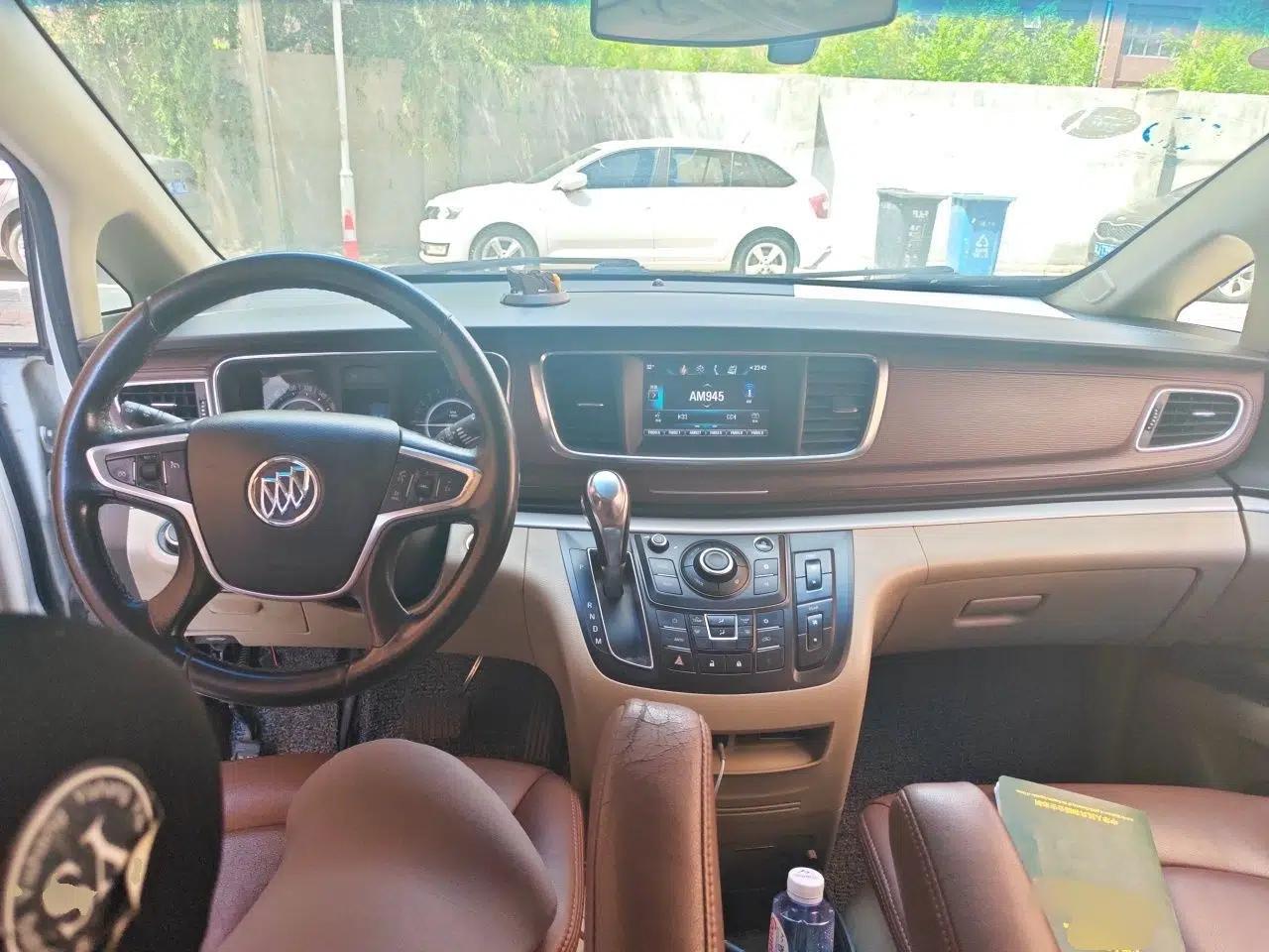 Buick GL8 2017 25S Comfort Version China V Standard — миниатюра 9