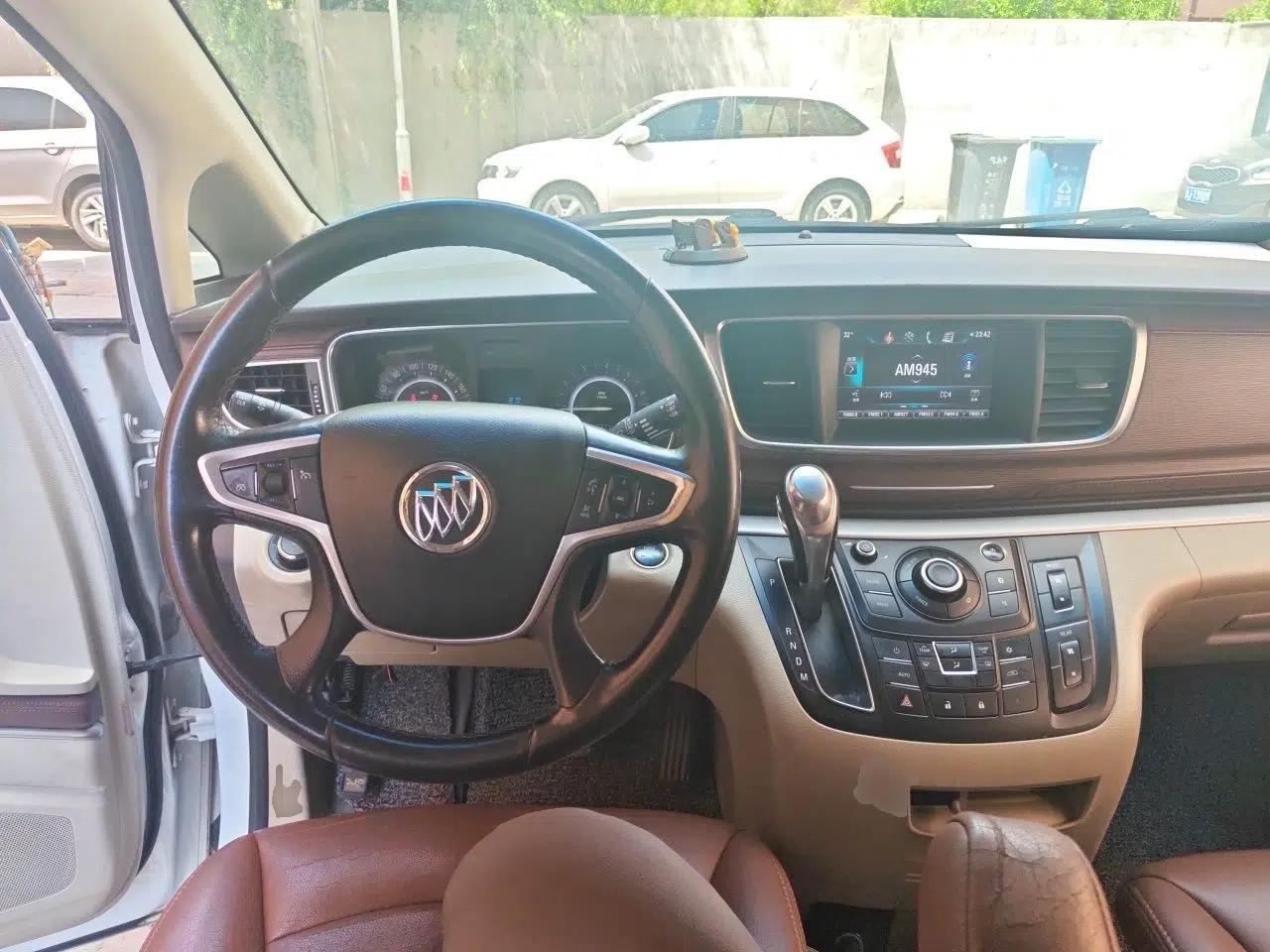 Buick GL8 2017 25S Comfort Version China V Standard — миниатюра 10