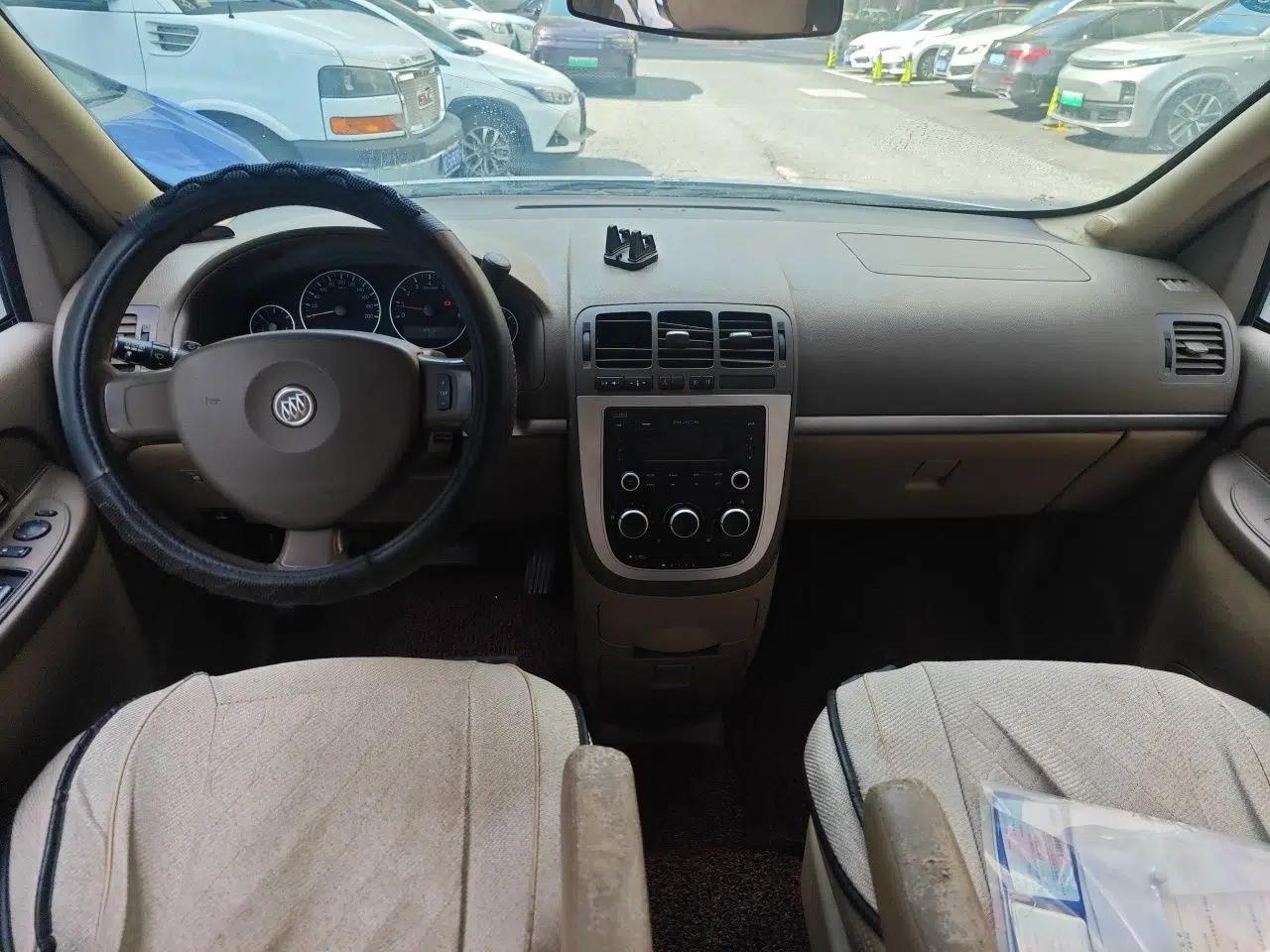 Buick GL8 2014 2.4L Classic Edition — миниатюра 9
