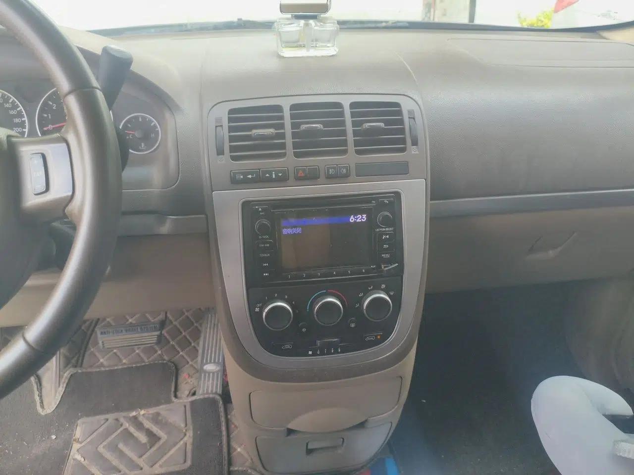 Buick GL8 2013 2.4L Comfort Edition — миниатюра 13
