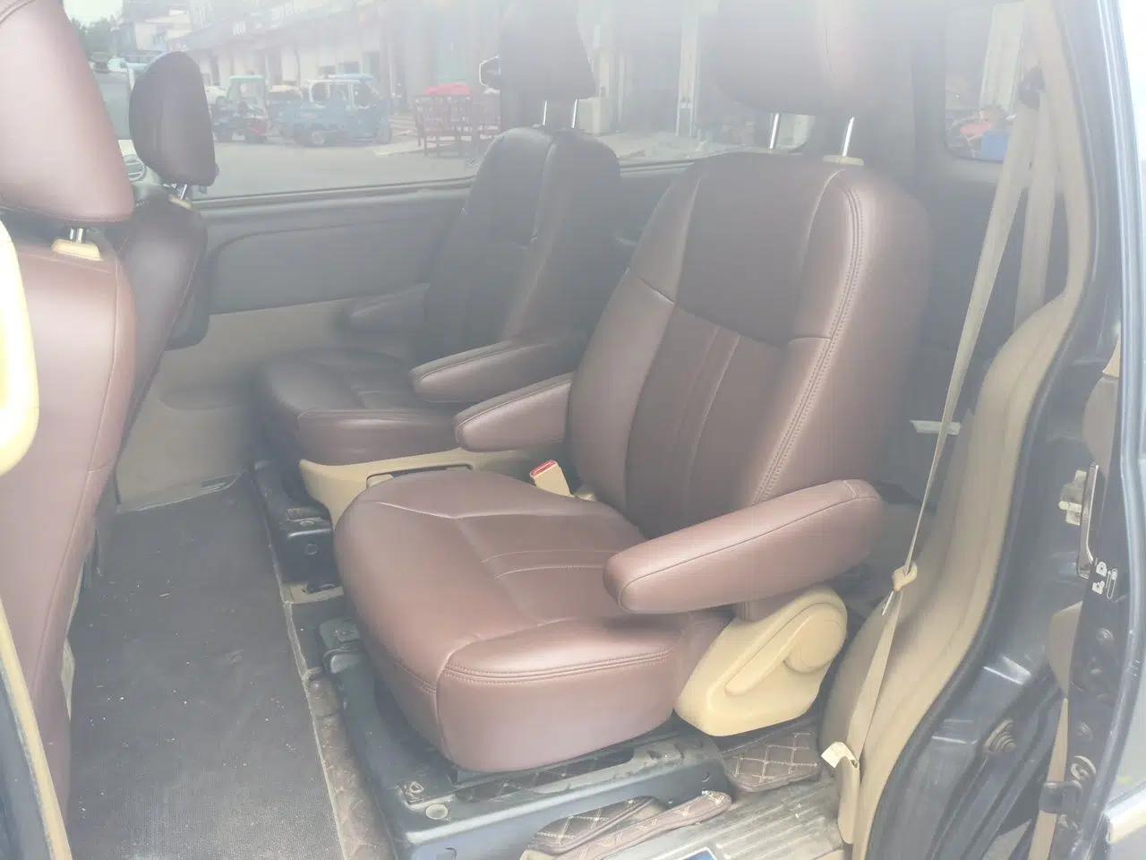 Buick GL8 2013 2.4L Comfort Edition — миниатюра 17