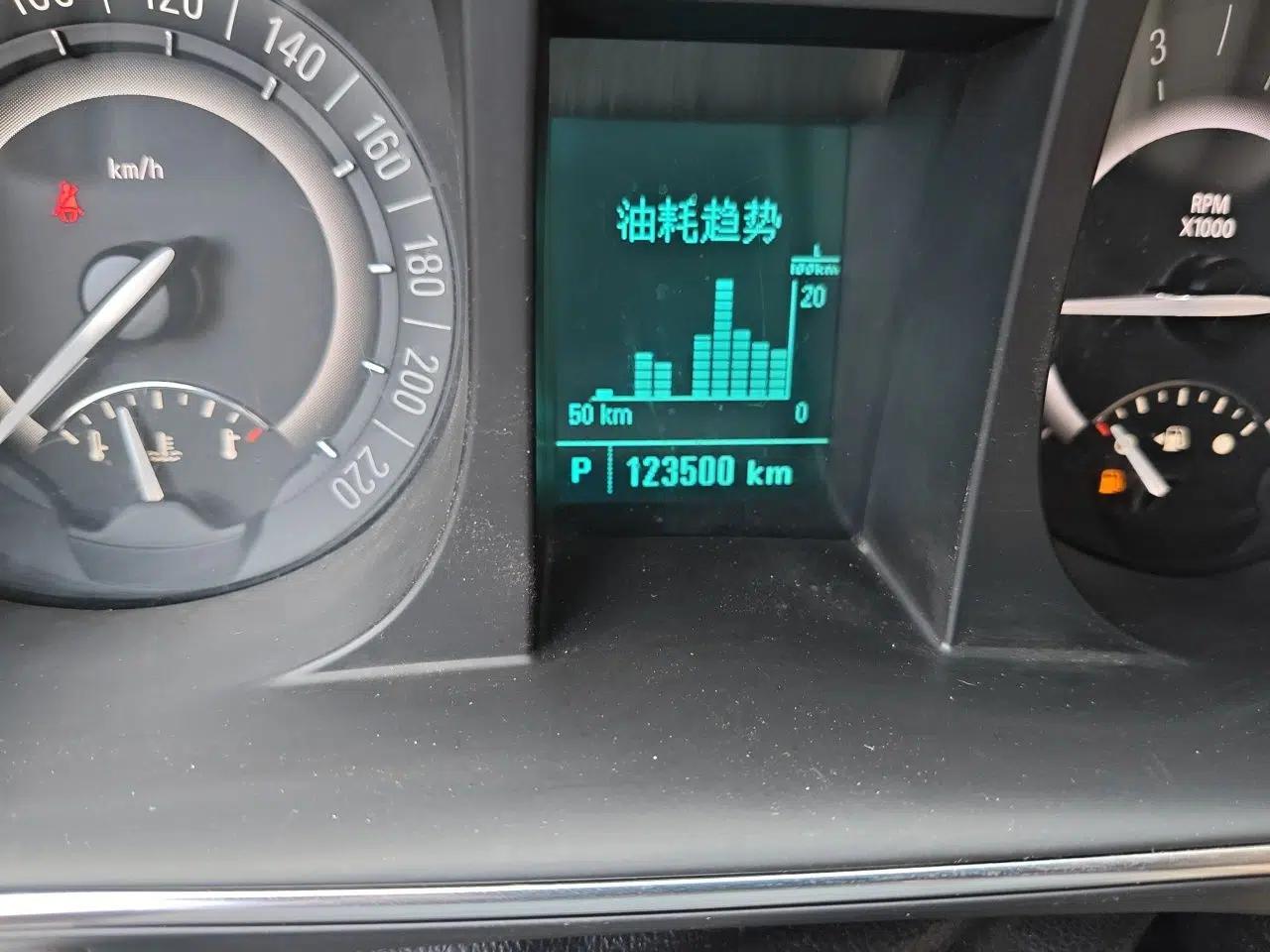 Buick GL8 2017 25S Luxury Version China V Standard — миниатюра 12