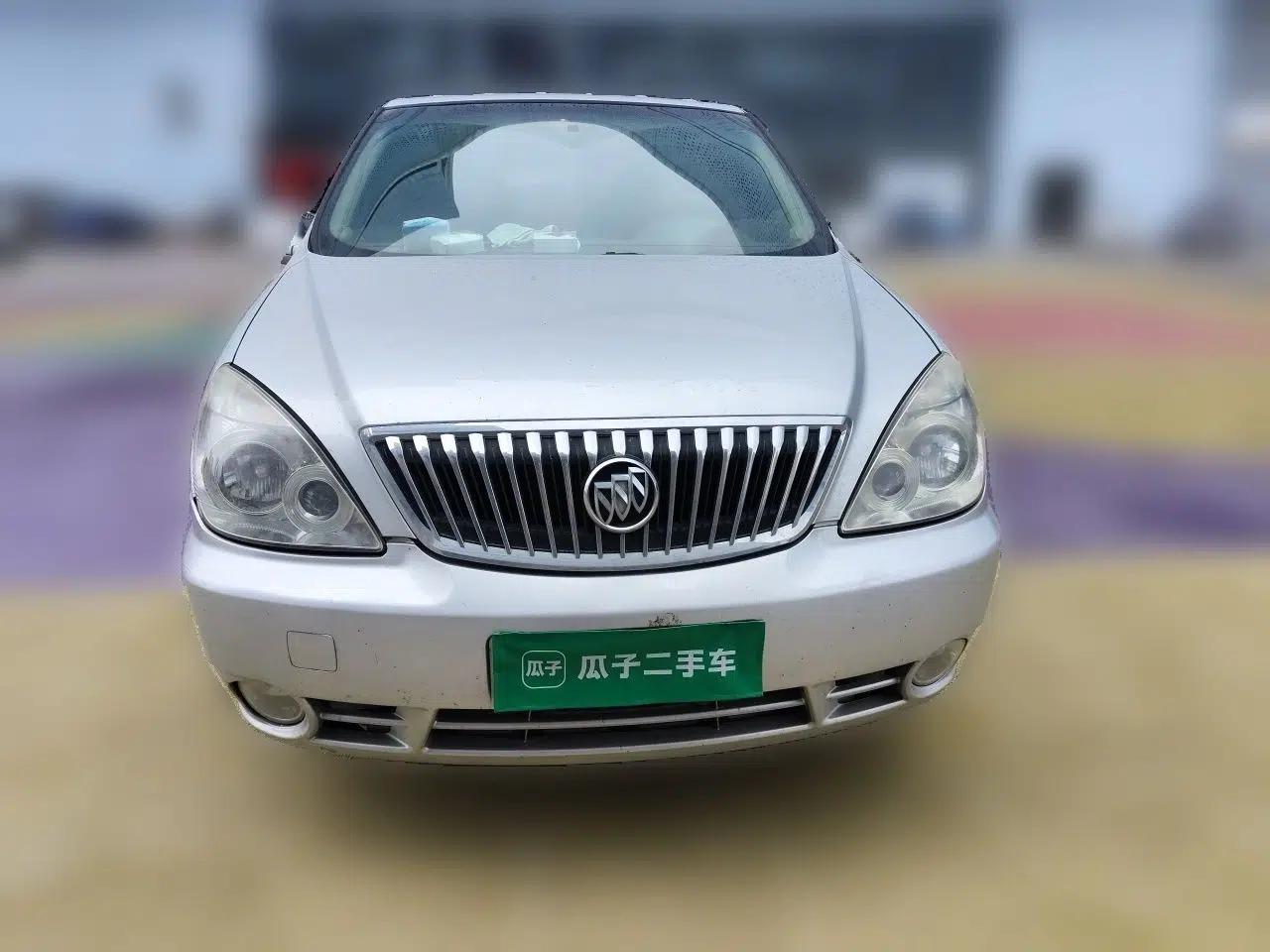 Buick GL8 2012 2.4L BASE Comfort Edition — миниатюра 2