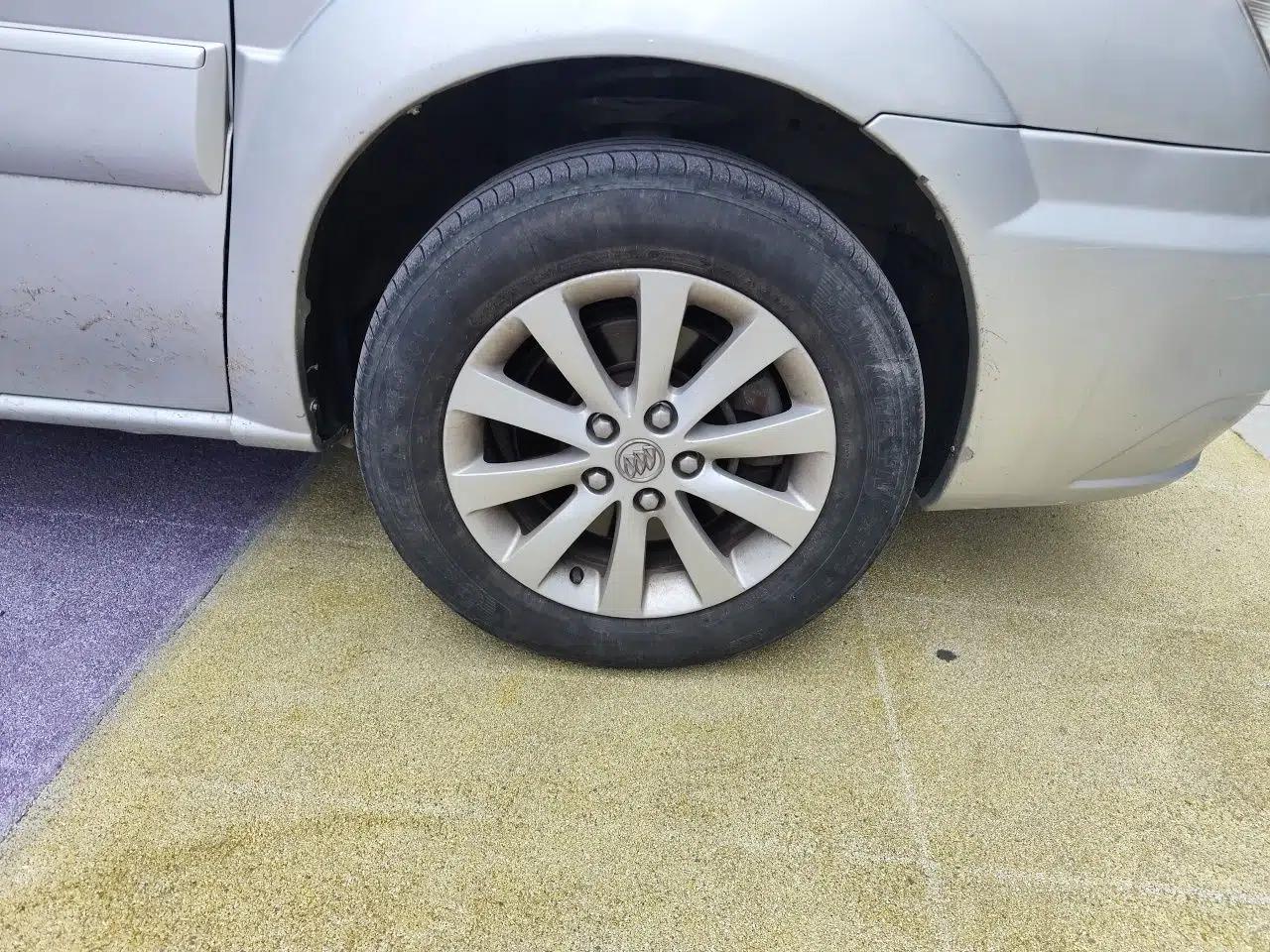 Buick GL8 2012 2.4L BASE Comfort Edition — миниатюра 8