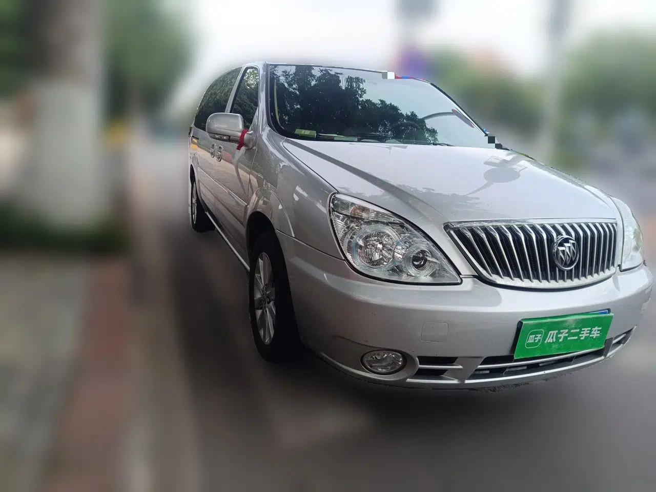 Buick GL8 2014 2.4L Classic Edition — миниатюра 3