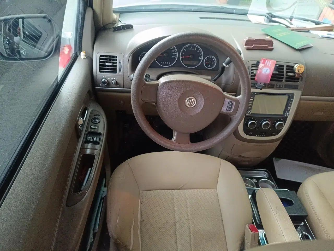 Buick GL8 2014 2.4L Classic Edition — миниатюра 10