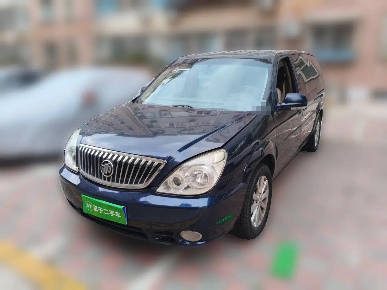 Buick GL8 2014 2.4L Comfort Edition — миниатюра 1