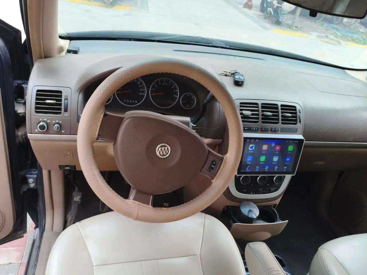 Buick GL8 2014 2.4L Comfort Edition — миниатюра 10