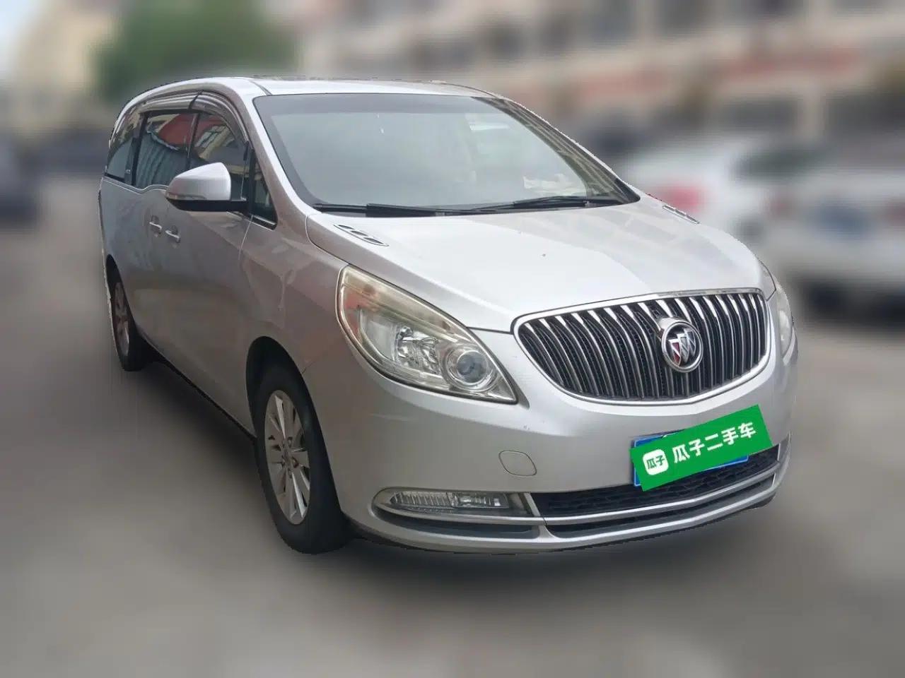 Buick GL8 2015 2.4L Luxury Business Premium Edition — миниатюра 3